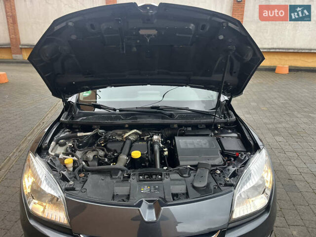 Серый Рено Меган, объемом двигателя 1.5 л и пробегом 210 тыс. км за 8300 $, фото 37 на Automoto.ua