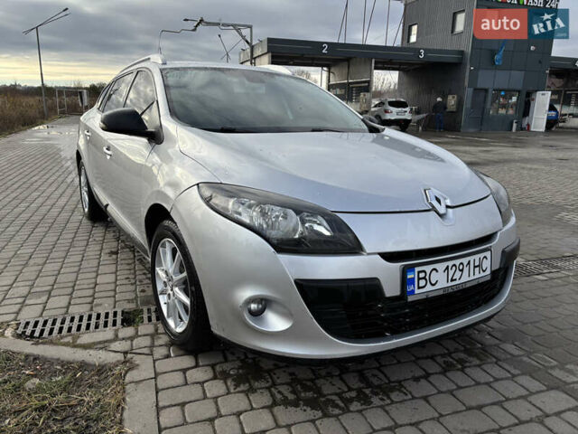 Сірий Рено Меган, об'ємом двигуна 1.46 л та пробігом 327 тис. км за 7100 $, фото 4 на Automoto.ua
