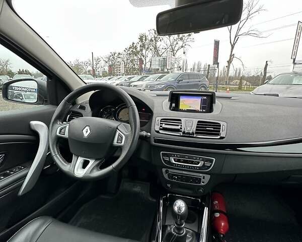 Серый Рено Меган, объемом двигателя 1.46 л и пробегом 289 тыс. км за 7999 $, фото 24 на Automoto.ua