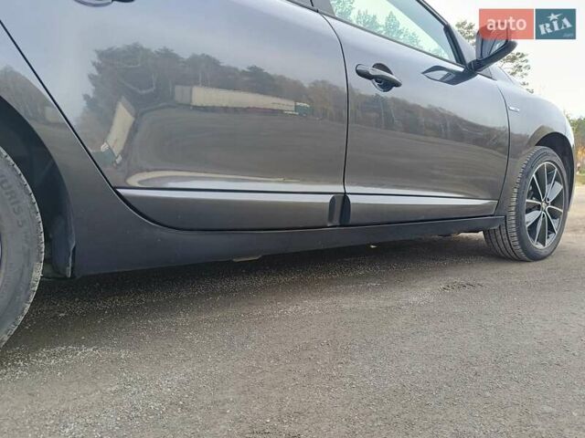 Серый Рено Меган, объемом двигателя 1.5 л и пробегом 263 тыс. км за 8600 $, фото 10 на Automoto.ua