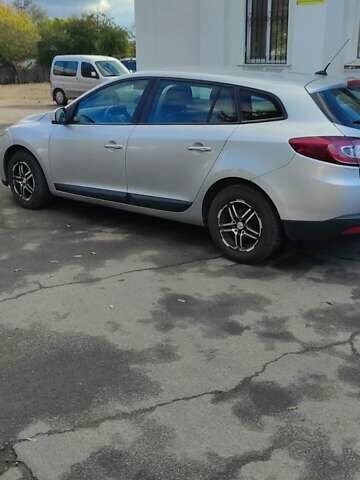 Серый Рено Меган, объемом двигателя 1.5 л и пробегом 246 тыс. км за 7800 $, фото 12 на Automoto.ua