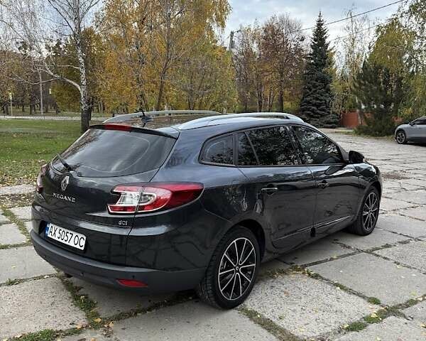 Сірий Рено Меган, об'ємом двигуна 1.46 л та пробігом 215 тис. км за 10300 $, фото 2 на Automoto.ua