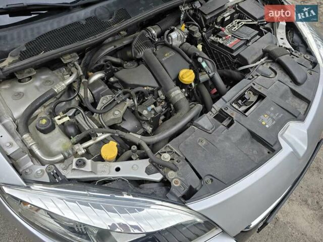 Серый Рено Меган, объемом двигателя 1.46 л и пробегом 195 тыс. км за 8500 $, фото 35 на Automoto.ua