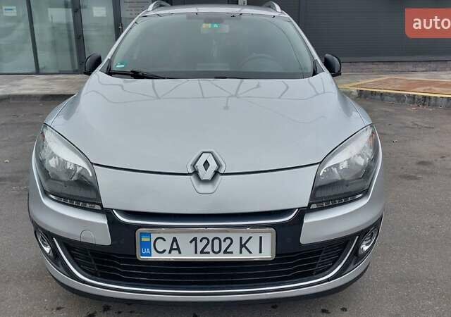 Сірий Рено Меган, об'ємом двигуна 1.46 л та пробігом 300 тис. км за 7800 $, фото 6 на Automoto.ua