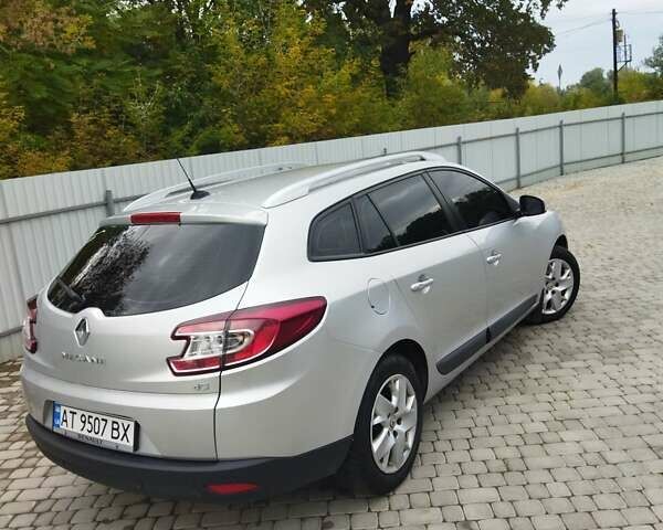 Серый Рено Меган, объемом двигателя 1.5 л и пробегом 280 тыс. км за 7200 $, фото 12 на Automoto.ua