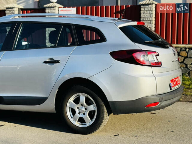 Сірий Рено Меган, об'ємом двигуна 1.6 л та пробігом 280 тис. км за 7150 $, фото 18 на Automoto.ua