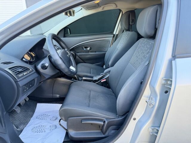 Сірий Рено Меган, об'ємом двигуна 1.5 л та пробігом 272 тис. км за 6499 $, фото 7 на Automoto.ua