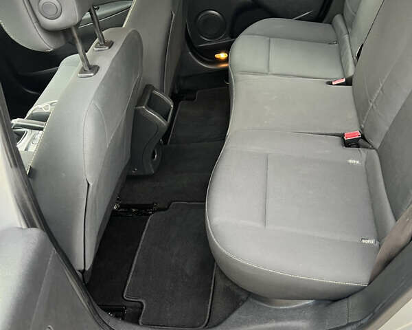 Сірий Рено Меган, об'ємом двигуна 1.5 л та пробігом 300 тис. км за 7400 $, фото 10 на Automoto.ua