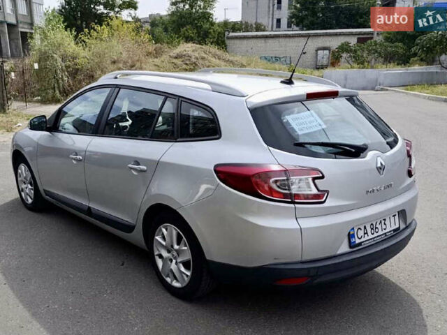 Серый Рено Меган, объемом двигателя 1.46 л и пробегом 230 тыс. км за 6900 $, фото 4 на Automoto.ua