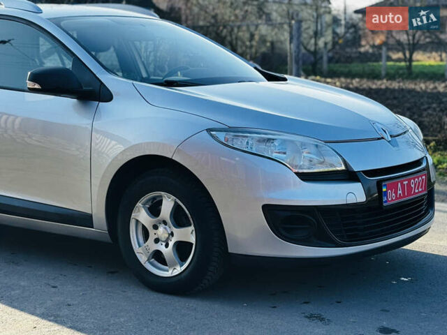 Сірий Рено Меган, об'ємом двигуна 1.6 л та пробігом 280 тис. км за 7150 $, фото 6 на Automoto.ua