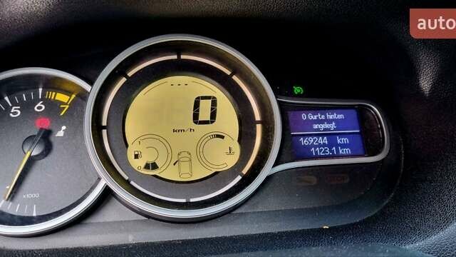 Сірий Рено Меган, об'ємом двигуна 1.6 л та пробігом 179 тис. км за 7767 $, фото 19 на Automoto.ua