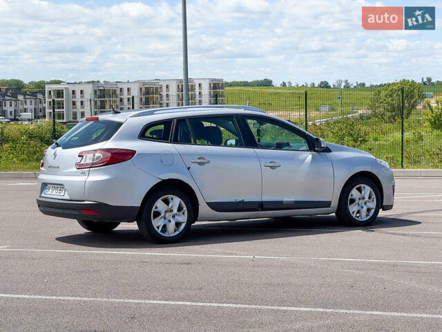 Серый Рено Меган, объемом двигателя 1.46 л и пробегом 262 тыс. км за 6400 $, фото 8 на Automoto.ua