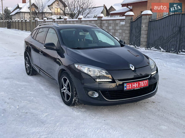 Сірий Рено Меган, об'ємом двигуна 1.5 л та пробігом 209 тис. км за 8200 $, фото 2 на Automoto.ua