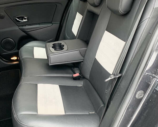 Серый Рено Меган, объемом двигателя 1.5 л и пробегом 237 тыс. км за 8250 $, фото 5 на Automoto.ua