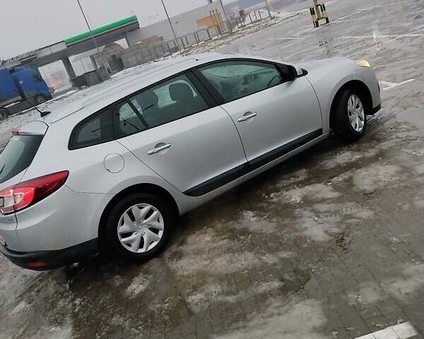 Серый Рено Меган, объемом двигателя 1.46 л и пробегом 239 тыс. км за 7200 $, фото 11 на Automoto.ua