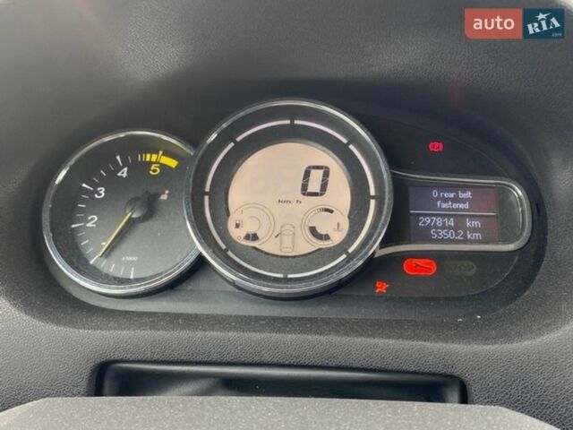 Сірий Рено Меган, об'ємом двигуна 1.46 л та пробігом 297 тис. км за 8000 $, фото 6 на Automoto.ua