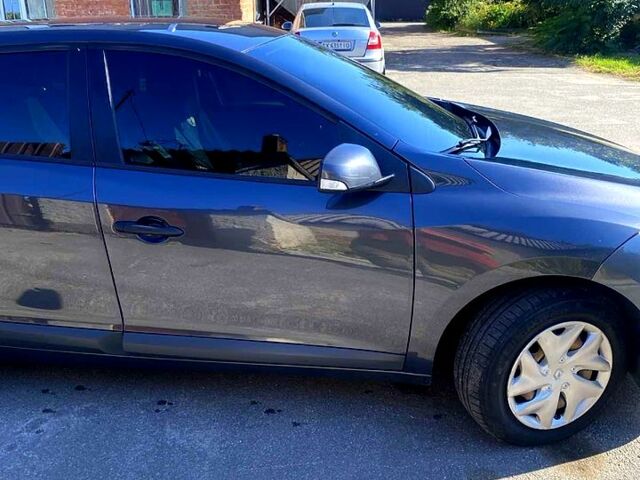 Сірий Рено Меган, об'ємом двигуна 1.5 л та пробігом 215 тис. км за 6500 $, фото 1 на Automoto.ua