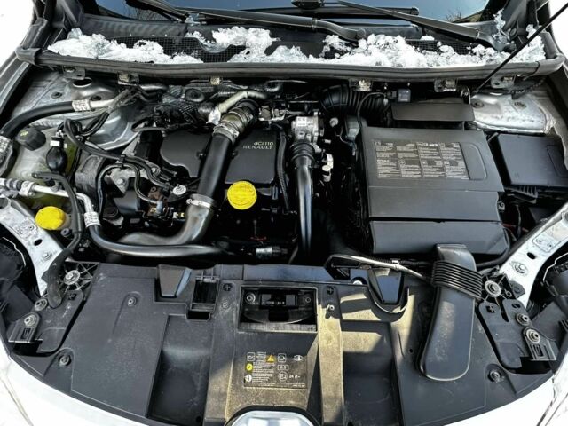 Сірий Рено Меган, об'ємом двигуна 1.5 л та пробігом 256 тис. км за 7450 $, фото 5 на Automoto.ua