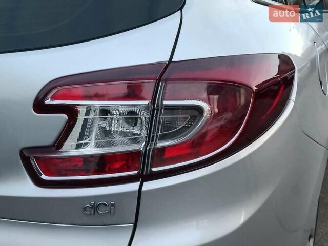 Серый Рено Меган, объемом двигателя 1.5 л и пробегом 269 тыс. км за 7590 $, фото 5 на Automoto.ua