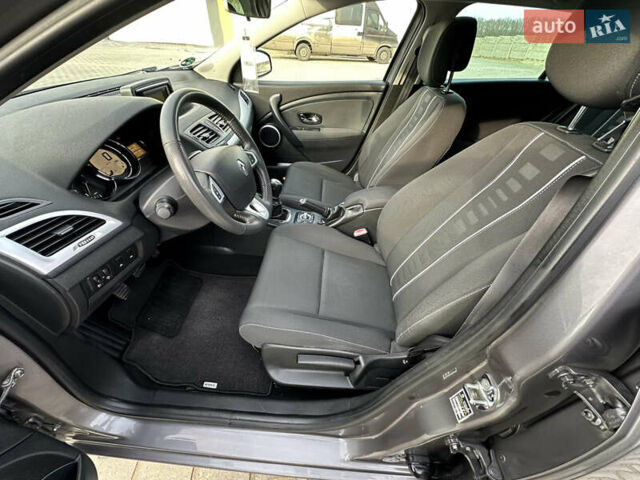 Сірий Рено Меган, об'ємом двигуна 1.5 л та пробігом 97 тис. км за 10299 $, фото 21 на Automoto.ua