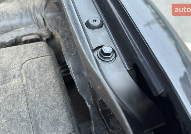 Серый Рено Меган, объемом двигателя 1.46 л и пробегом 183 тыс. км за 8100 $, фото 116 на Automoto.ua