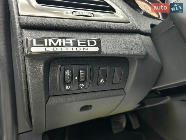 Сірий Рено Меган, об'ємом двигуна 1.46 л та пробігом 235 тис. км за 7500 $, фото 10 на Automoto.ua