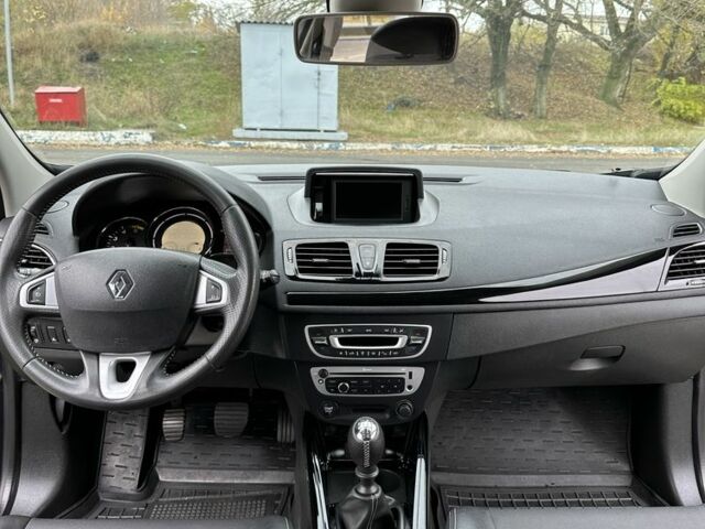 Серый Рено Меган, объемом двигателя 1.5 л и пробегом 320 тыс. км за 9300 $, фото 10 на Automoto.ua