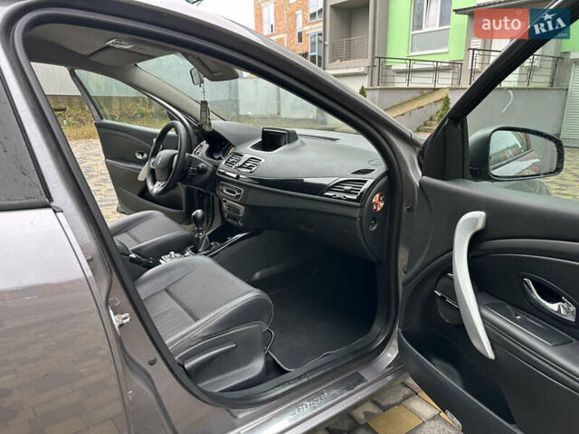 Серый Рено Меган, объемом двигателя 1.46 л и пробегом 292 тыс. км за 7800 $, фото 7 на Automoto.ua