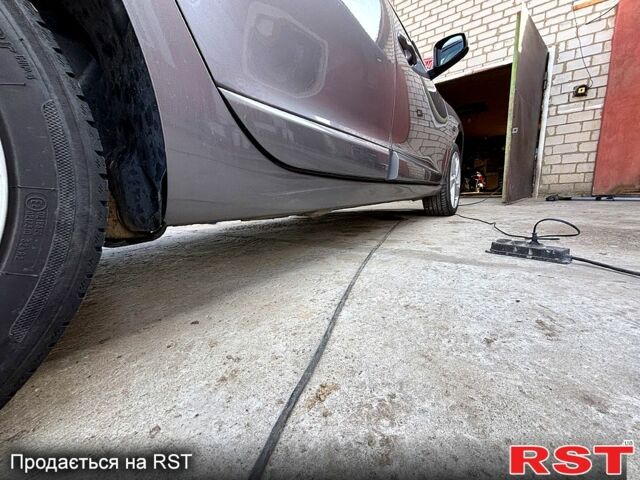 Сірий Рено Меган, об'ємом двигуна 1.5 л та пробігом 262 тис. км за 8000 $, фото 5 на Automoto.ua