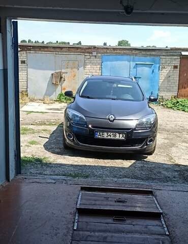 Сірий Рено Меган, об'ємом двигуна 1.46 л та пробігом 325 тис. км за 8700 $, фото 45 на Automoto.ua