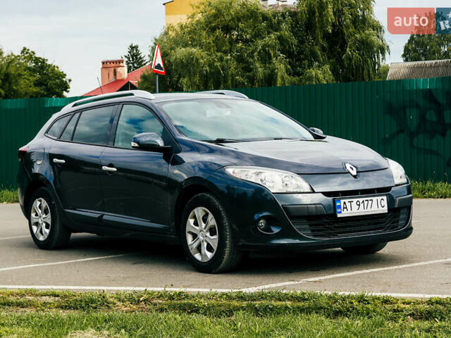 Серый Рено Меган, объемом двигателя 1.5 л и пробегом 189 тыс. км за 7500 $, фото 37 на Automoto.ua