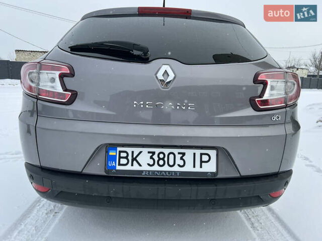 Серый Рено Меган, объемом двигателя 1.46 л и пробегом 270 тыс. км за 8500 $, фото 4 на Automoto.ua