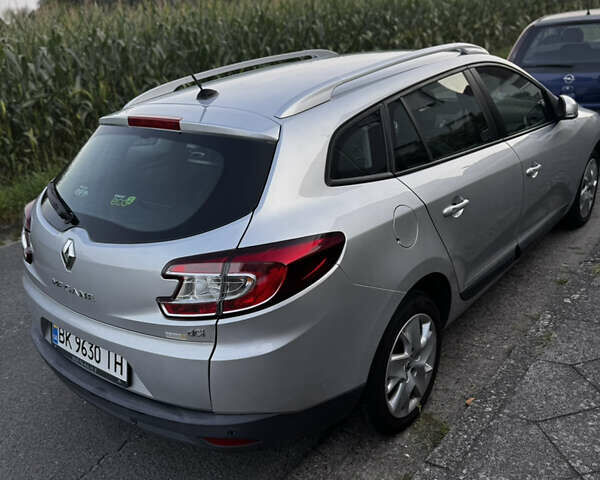 Серый Рено Меган, объемом двигателя 1.46 л и пробегом 248 тыс. км за 7900 $, фото 9 на Automoto.ua