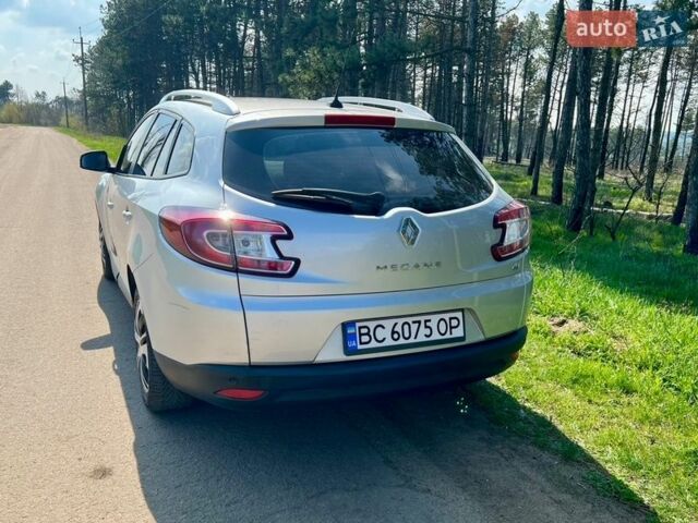 Серый Рено Меган, объемом двигателя 1.46 л и пробегом 310 тыс. км за 6700 $, фото 4 на Automoto.ua