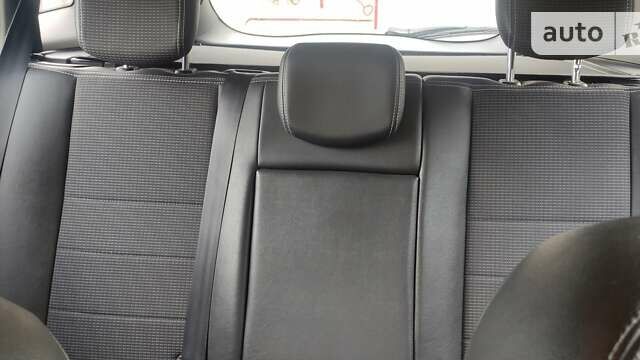 Сірий Рено Меган, об'ємом двигуна 1.46 л та пробігом 262 тис. км за 7000 $, фото 3 на Automoto.ua