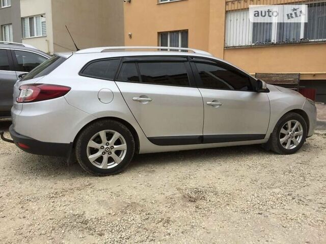 Серый Рено Меган, объемом двигателя 1.5 л и пробегом 275 тыс. км за 6800 $, фото 3 на Automoto.ua