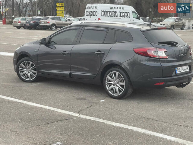 Серый Рено Меган, объемом двигателя 1.5 л и пробегом 275 тыс. км за 8799 $, фото 5 на Automoto.ua