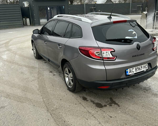 Сірий Рено Меган, об'ємом двигуна 1.46 л та пробігом 249 тис. км за 8000 $, фото 2 на Automoto.ua