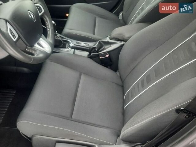 Серый Рено Меган, объемом двигателя 1.5 л и пробегом 105 тыс. км за 9700 $, фото 24 на Automoto.ua