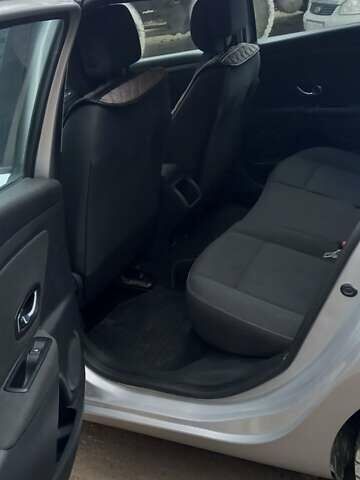 Серый Рено Меган, объемом двигателя 1.46 л и пробегом 276 тыс. км за 6000 $, фото 11 на Automoto.ua