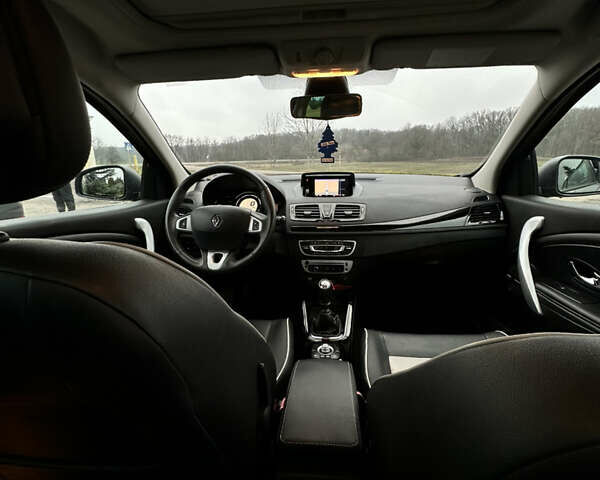 Серый Рено Меган, объемом двигателя 1.5 л и пробегом 229 тыс. км за 9200 $, фото 38 на Automoto.ua