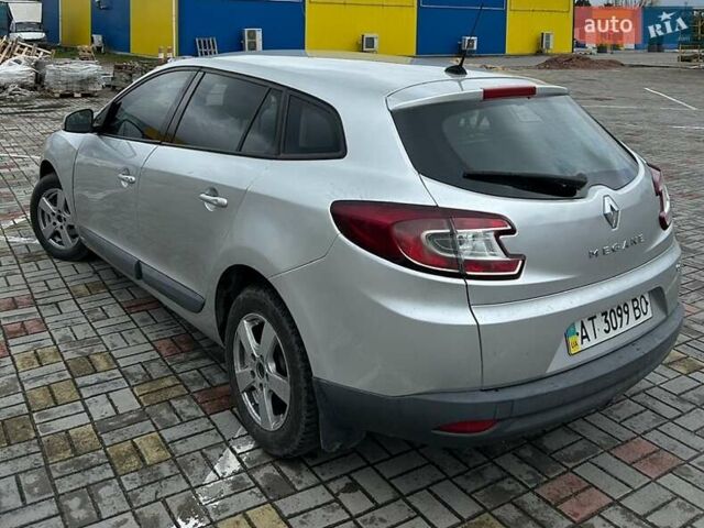 Серый Рено Меган, объемом двигателя 1.46 л и пробегом 239 тыс. км за 5300 $, фото 5 на Automoto.ua