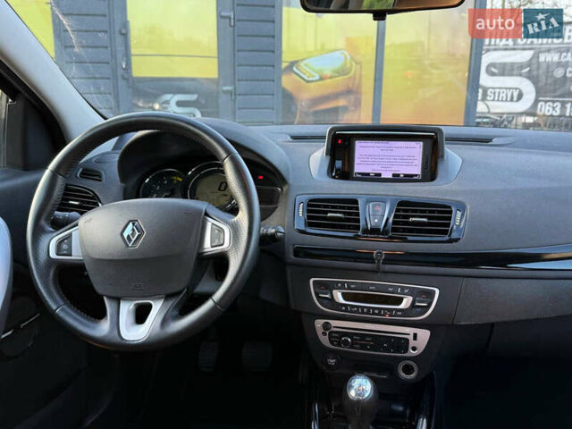 Серый Рено Меган, объемом двигателя 1.5 л и пробегом 235 тыс. км за 8500 $, фото 29 на Automoto.ua