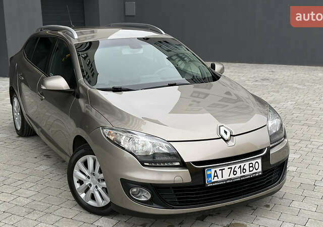 Сірий Рено Меган, об'ємом двигуна 1.5 л та пробігом 203 тис. км за 6990 $, фото 1 на Automoto.ua