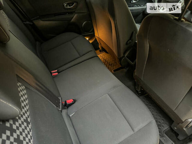 Серый Рено Меган, объемом двигателя 1.5 л и пробегом 190 тыс. км за 8450 $, фото 70 на Automoto.ua