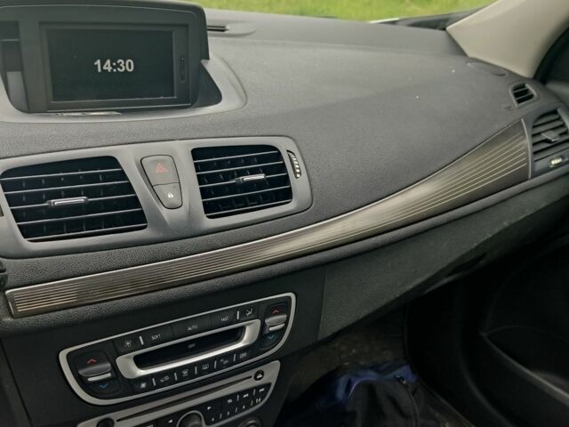 Рено Меган 2012 в Ужгороде на Automoto.ua Серый Рено Меган, объемом двигателя 1.5 л и пробегом 280 тыс. км за 7400 $, фото 14 на Automoto.ua