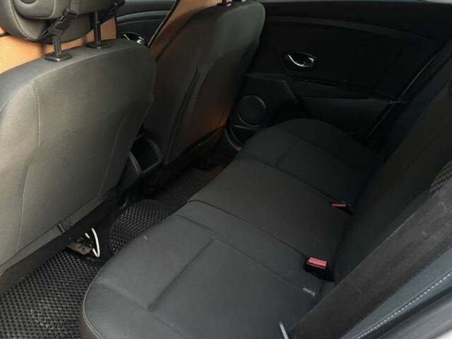 Серый Рено Меган, объемом двигателя 1.5 л и пробегом 225 тыс. км за 6999 $, фото 20 на Automoto.ua