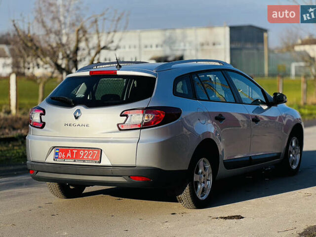 Сірий Рено Меган, об'ємом двигуна 1.6 л та пробігом 280 тис. км за 7150 $, фото 11 на Automoto.ua