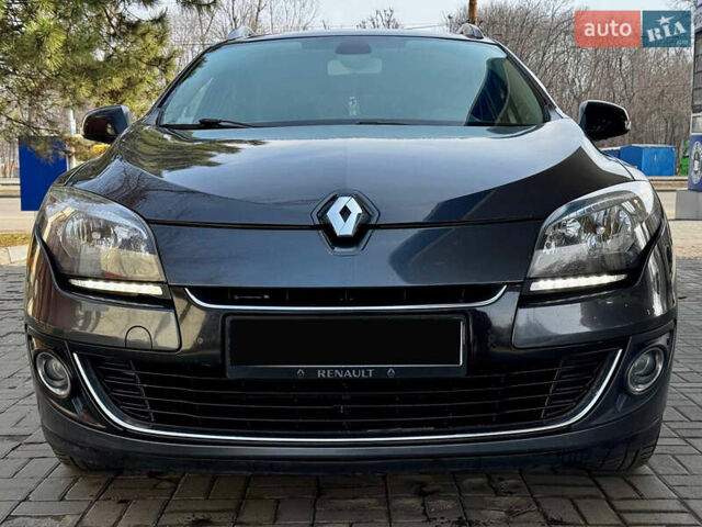 Сірий Рено Меган, об'ємом двигуна 1.5 л та пробігом 240 тис. км за 7950 $, фото 4 на Automoto.ua