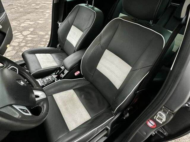 Серый Рено Меган, объемом двигателя 1.5 л и пробегом 229 тыс. км за 9200 $, фото 4 на Automoto.ua